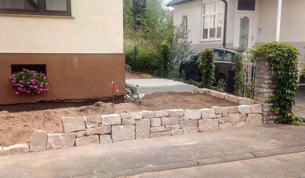 Jos Sarneel Alzenau Gartengestaltung Natursteinmauer