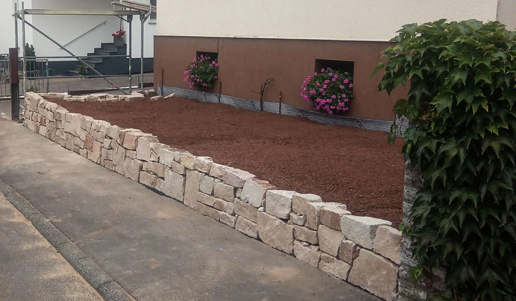 Jos Sarneel Alzenau Gartengestaltung Natursteinmauer